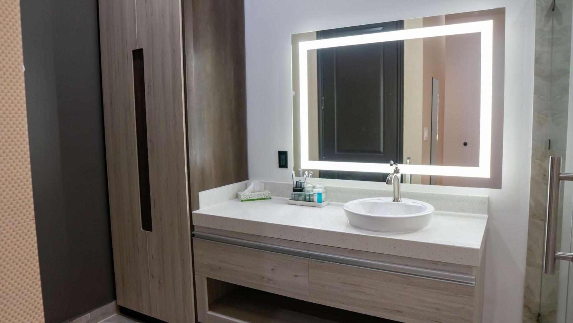 Surestay Hotel By Best Western Houston Southeast South Houston Ngoại thất bức ảnh